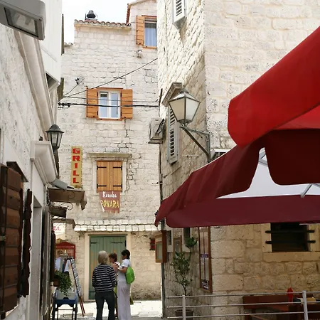 Beljan - Old Town 招待所 3*