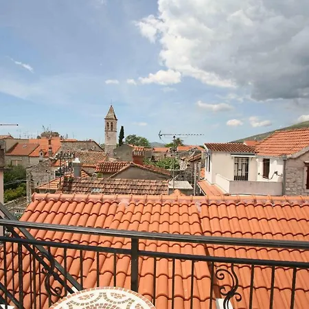 Πανσιόν Beljan Τρογκίρ