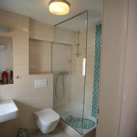 Πανσιόν Beljan Τρογκίρ