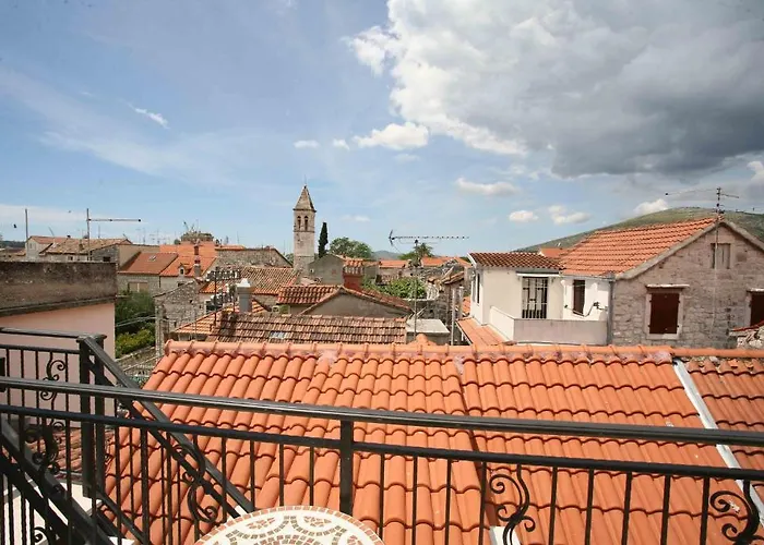 بيت ضيافة Heritage Stone House Rooms Beljan - Trogir Old Town تروغير