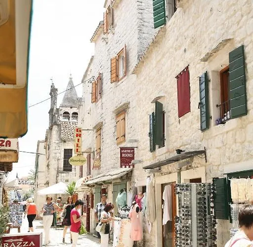 Heritage Stone House Rooms Beljan - Trogir Old Town